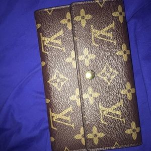 Louis Vuitton wallet men’s or women’s